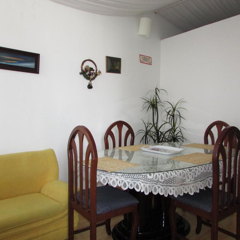 Casa De Huespedes Shalom Victoria Guest House โบโกตา ภายนอก รูปภาพ