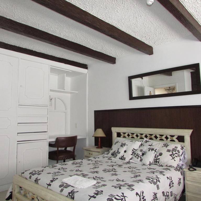 Casa De Huespedes Shalom Victoria Guest House โบโกตา ภายนอก รูปภาพ