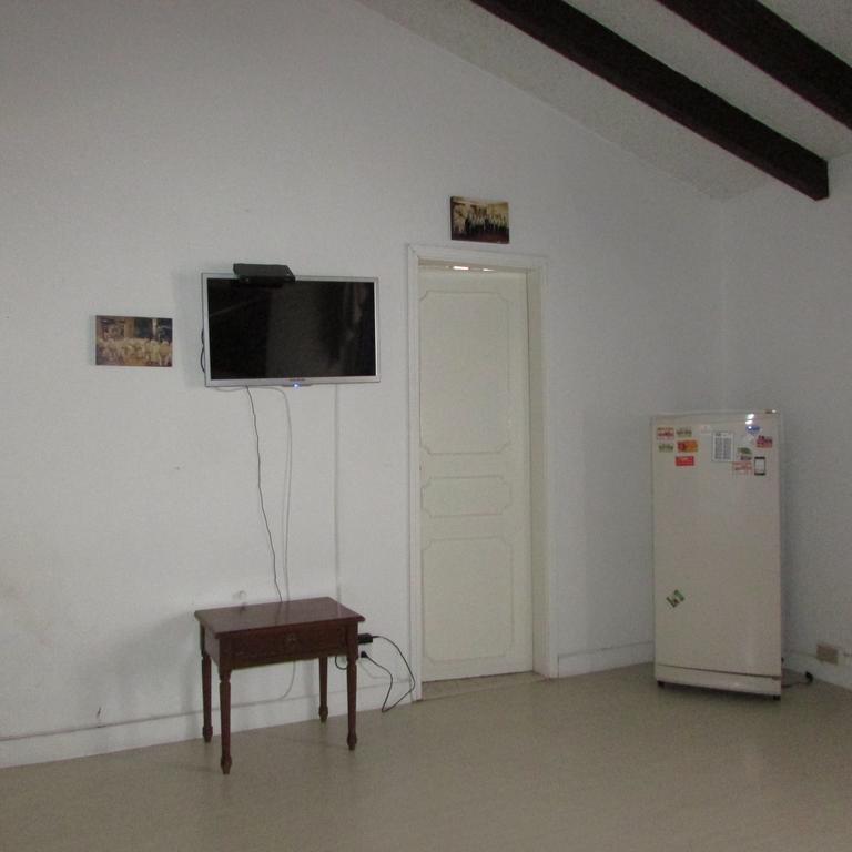 Casa De Huespedes Shalom Victoria Guest House โบโกตา ภายนอก รูปภาพ