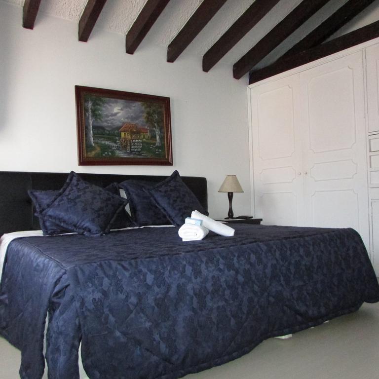 Casa De Huespedes Shalom Victoria Guest House โบโกตา ภายนอก รูปภาพ
