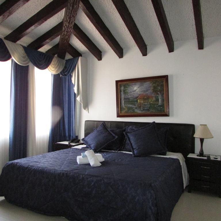 Casa De Huespedes Shalom Victoria Guest House โบโกตา ภายนอก รูปภาพ